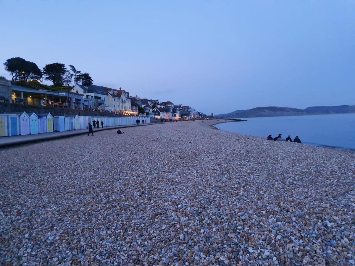Seabreeze Apartment Lyme Regis Exterior photo